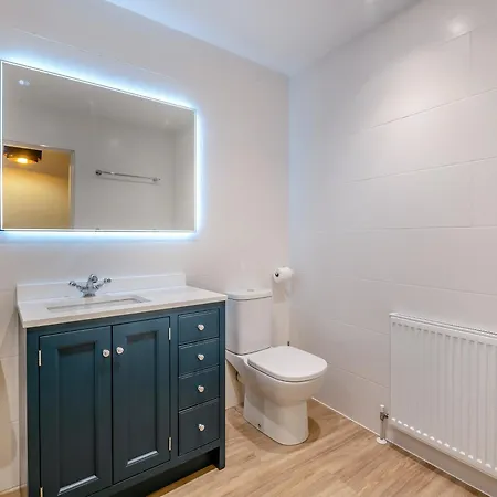Holiday home Warrington Mews-uk48821