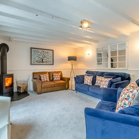 Warrington Mews-uk48821 Thornton Dale